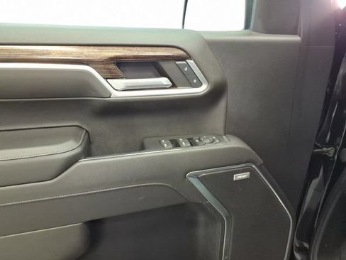 Used 2022 GMC Sierra 1500 Elevation w/ Elevation Premium Package AWD/4WD image 16