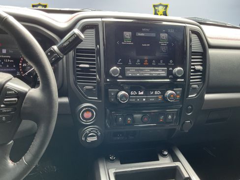 Used 2024 Nissan Titan PRO-4X w/ Pro-4x Convenience Package AWD/4WD image 13