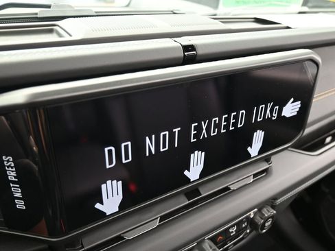 Used 2025 Jeep Wrangler Unlimited Rubicon 392 image 25