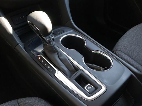 Used 2024 Chevrolet Equinox LT image 20