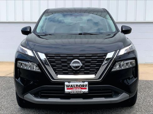 Used 2023 Nissan Rogue SV AWD/4WD image 3