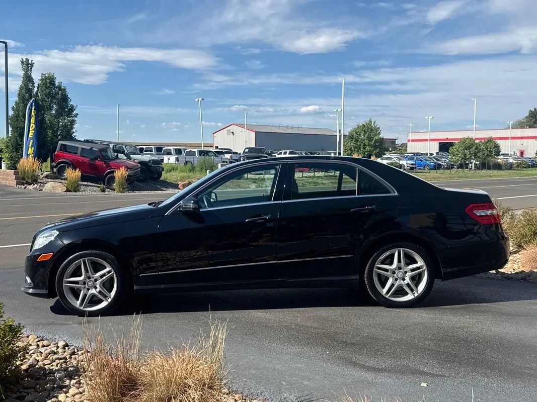 Used 2011 Mercedes-Benz E 550 4MATIC Sedan w/ Premium 2 Pkg image 7
