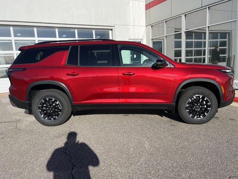 Used 2025 Chevrolet Traverse Z71 w/ Driver Confidence Package image 21