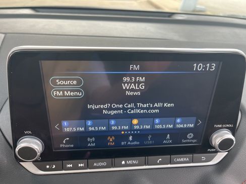 Used 2024 Nissan Sentra SR w/ SR Premium Package image 17