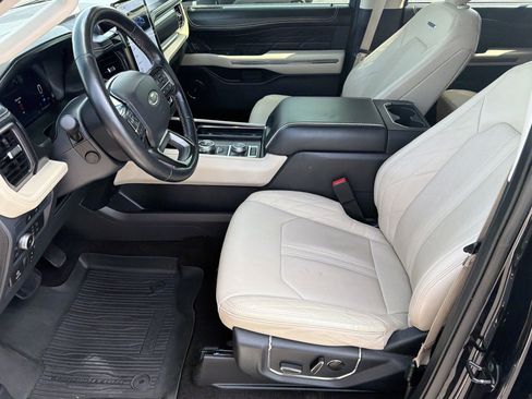 Used 2022 Ford Expedition Max Platinum AWD/4WD image 36