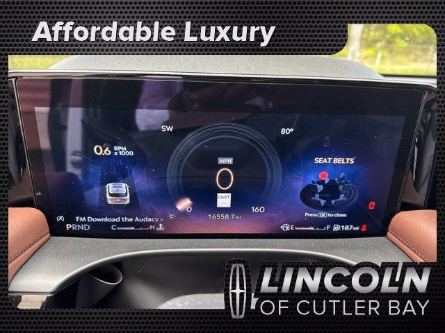 Used 2025 Lincoln Aviator Reserve w/ Luxury Package RWD image 1