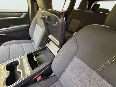 Used 2025 GMC Acadia Elevation AWD/4WD image 21