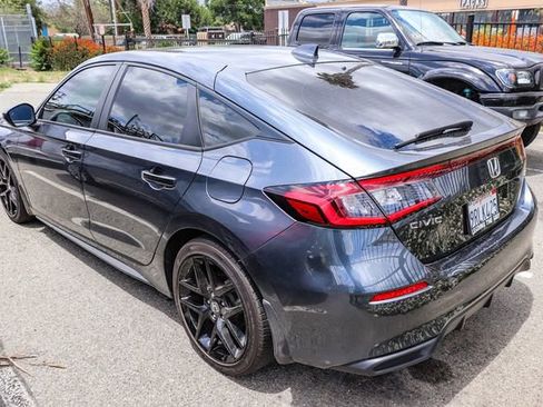 Used 2025 Honda Civic Sport image 10