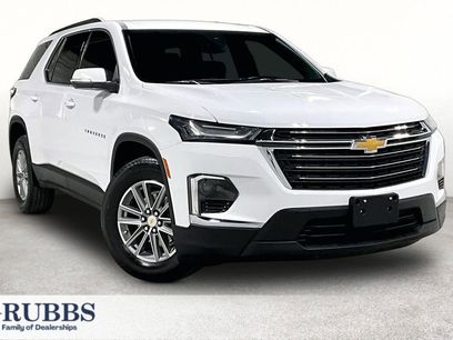 Used 2023 Chevrolet Traverse LT