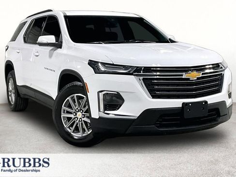 Used 2023 Chevrolet Traverse LT FWD image 1