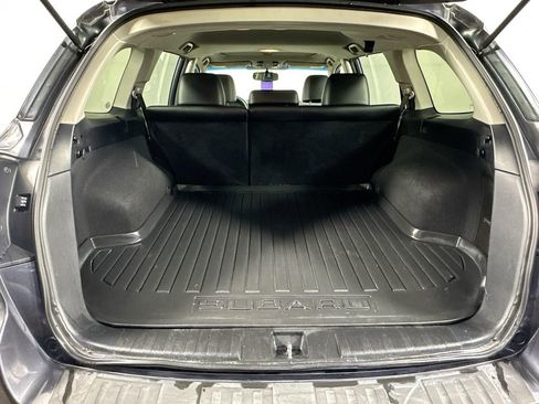 Used 2011 Subaru Outback 2.5i Limited image 31