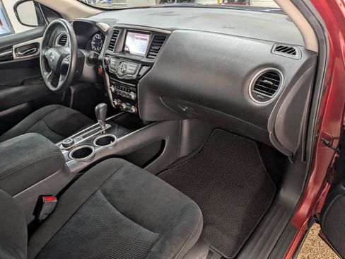 Used 2013 Nissan Pathfinder SV AWD/4WD image 21