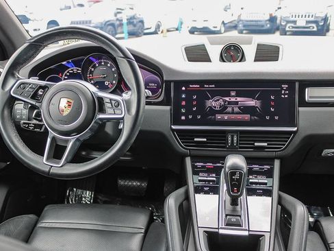 Used 2022 Porsche Cayenne Platinum Edition AWD/4WD image 14