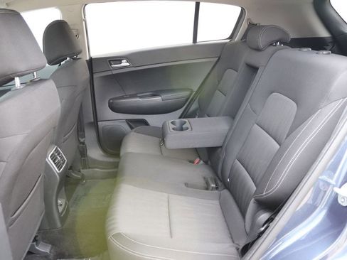 Used 2017 Kia Sportage LX image 5