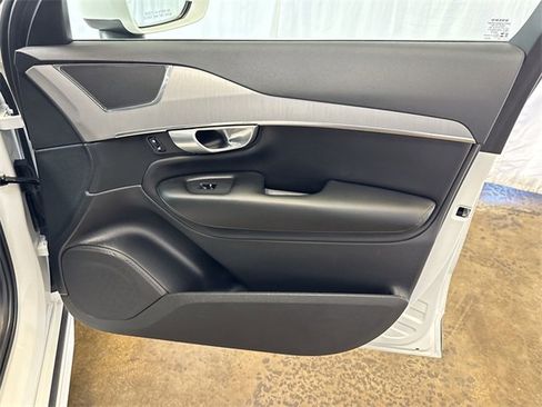 Used 2023 Volvo XC90 B5 Core w/ Climate Package image 29