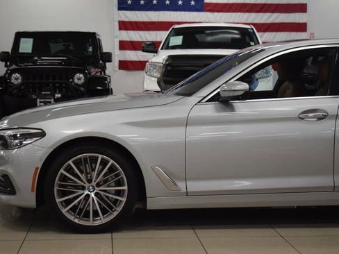 Used 2018 BMW 540i image 17