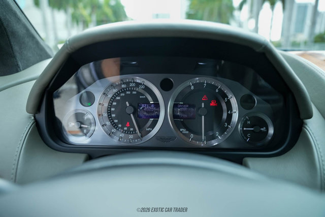 Used 2006 Aston Martin DB9 Volante RWD image 40
