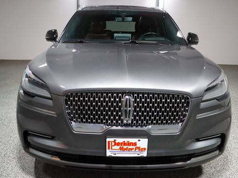 Used 2023 Lincoln Aviator Reserve w/ Equipment Group 201A AWD/4WD image 4