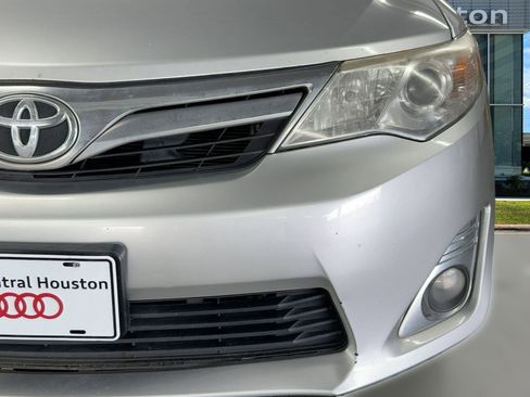 Used 2012 Toyota Camry XLE image 11