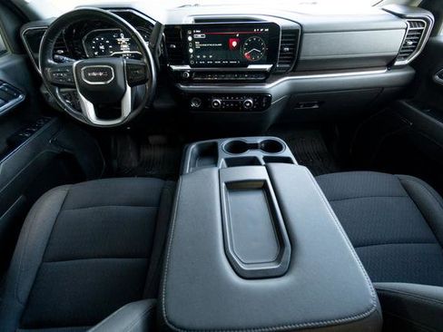 Used 2022 GMC Sierra 1500 Elevation image 20
