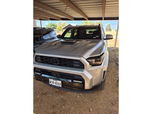Used 2025 Toyota 4Runner TRD Sport AWD/4WD image 1