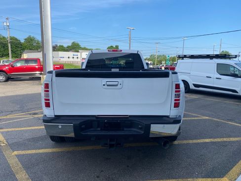 Used 2011 Chevrolet Silverado 3500 LTZ w/ LTZ Plus Package AWD/4WD image 4