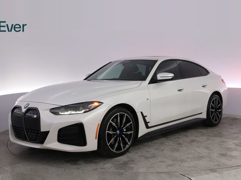 Used 2022 BMW i4 eDrive40 w/ M Sport Package RWD image 2