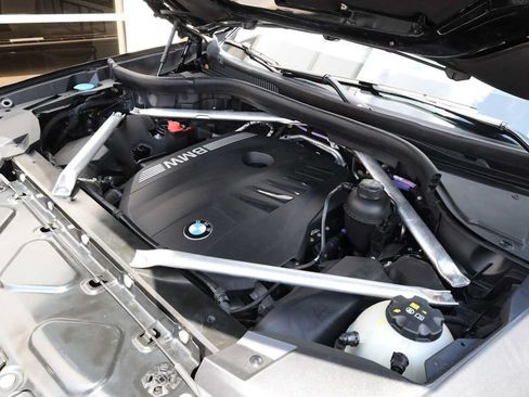 Used 2024 BMW X7 xDrive40i AWD/4WD image 56