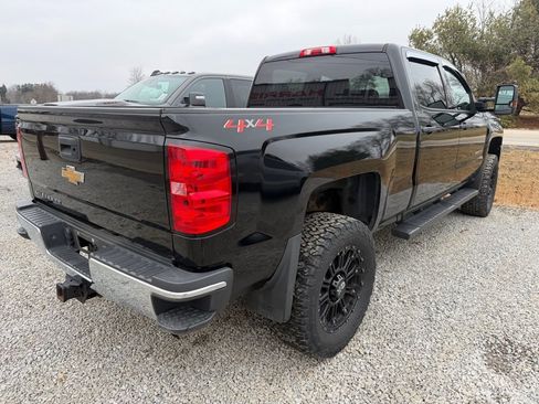 Used 2018 Chevrolet Silverado 2500 W/T w/ WT Convenience Package image 2