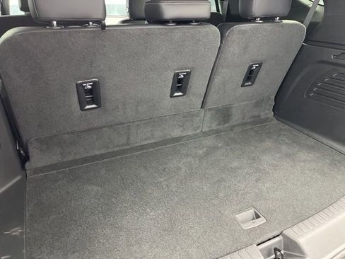 New 2026 Chevrolet Traverse High Country image 28