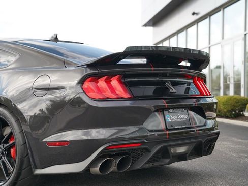 Used 2022 Ford Mustang Shelby GT500 w/ Technology Package RWD image 14