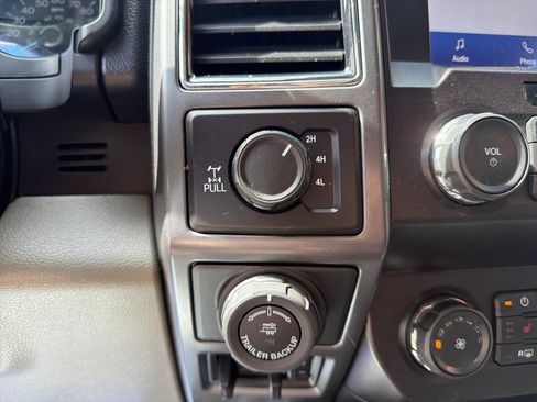 Used 2020 Ford F150 XLT w/ Equipment Group 302A Luxury AWD/4WD image 12