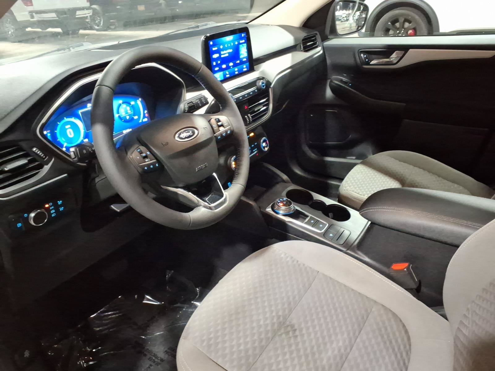 Used 2020 Ford Escape SE Sport FWD image 10