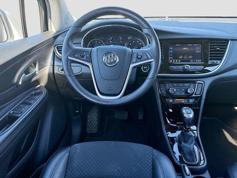 Used 2022 Buick Encore Preferred w/ Safety Package image 23