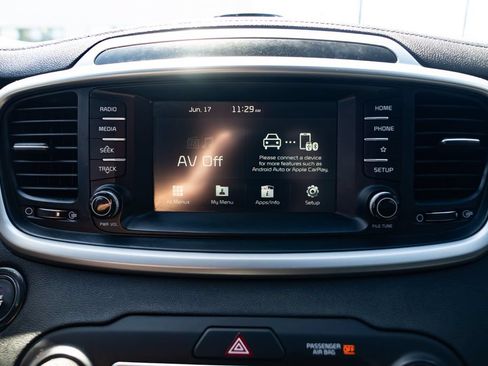 Used 2020 Kia Sorento EX AWD/4WD image 14