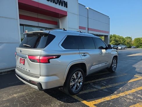 Used 2023 Toyota Sequoia Capstone AWD/4WD image 3