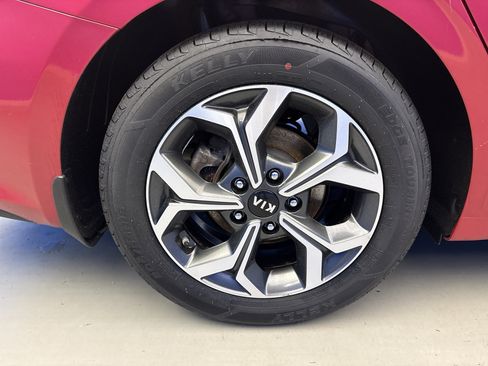 Used 2020 Kia Forte LXS FWD image 8