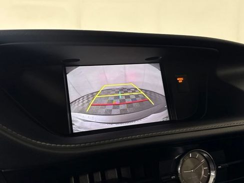 Used 2018 Lexus ES 350 w/ Luxury Package w/Wood Trim FWD image 19