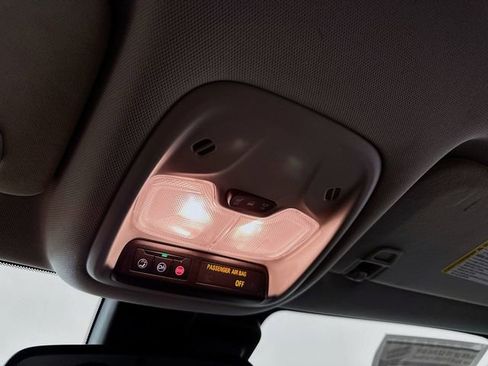 Used 2023 Chevrolet TrailBlazer LT w/ Convenience Package image 15