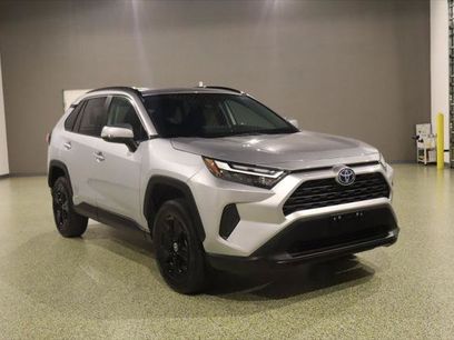 Used 2022 Toyota RAV4 XLE w/ Convenience Package