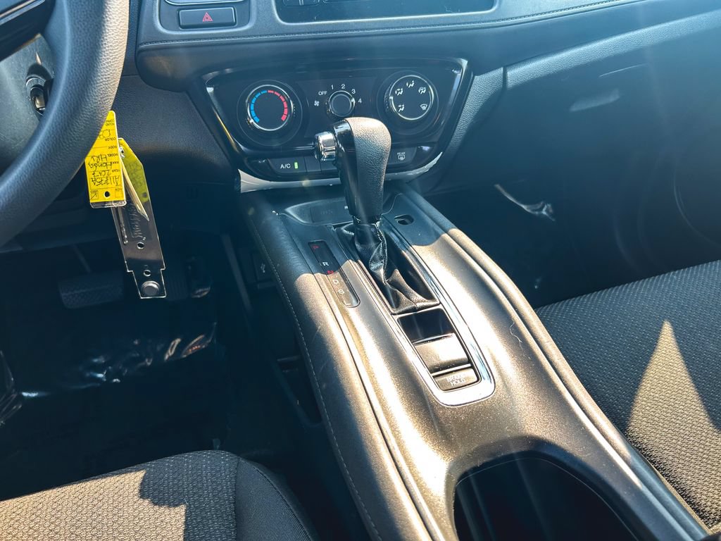 Used 2017 Honda HR-V LX image 19