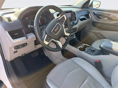 Used 2024 GMC Terrain SLT image 22