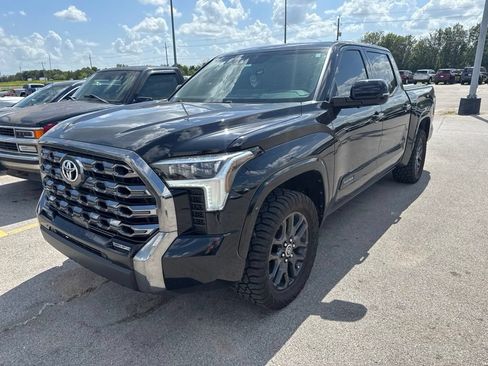 Used 2023 Toyota Tundra Platinum AWD/4WD image 1
