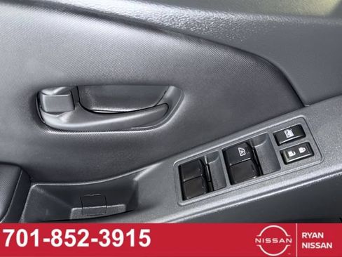 Used 2024 Nissan Frontier S w/ Technology Package RWD image 25