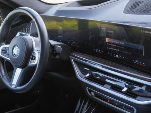 Certified 2024 BMW X5 xDrive50e w/ Executive Package AWD/4WD image 8