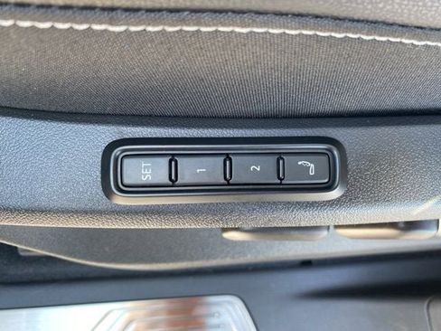 New 2026 Volkswagen Atlas Cross Sport SEL Premium R-Line image 28