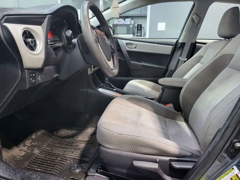 Used 2019 Toyota Corolla LE image 19