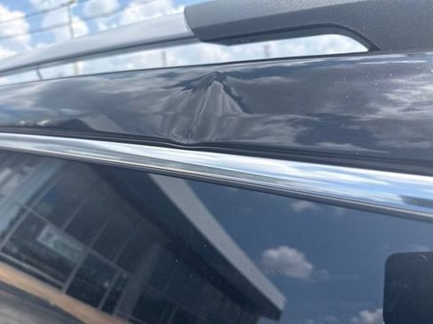 Used 2018 GMC Acadia SLT FWD image 19