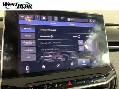Used 2022 Jeep Compass Latitude w/ Convenience Group AWD/4WD image 3