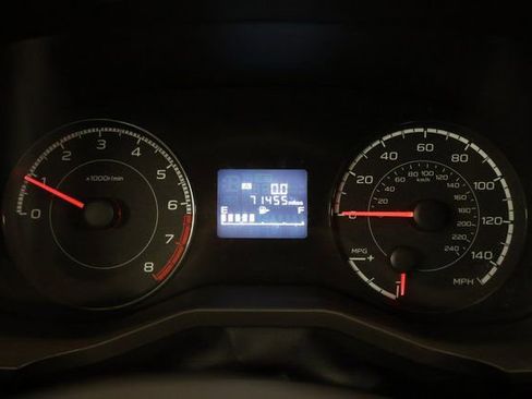 Used 2020 Subaru Crosstrek 2.0i Premium image 32